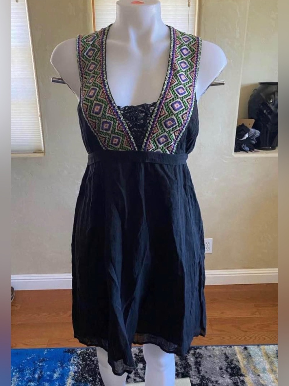 Women’s Boutique Brand Hazel Embroidered Design Black Babydoll Dress Sz Small